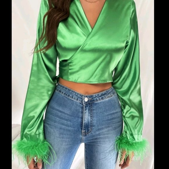 GREEN Statement Maker Fuzzy feather Cuff Blouse - Picture 3 of 9